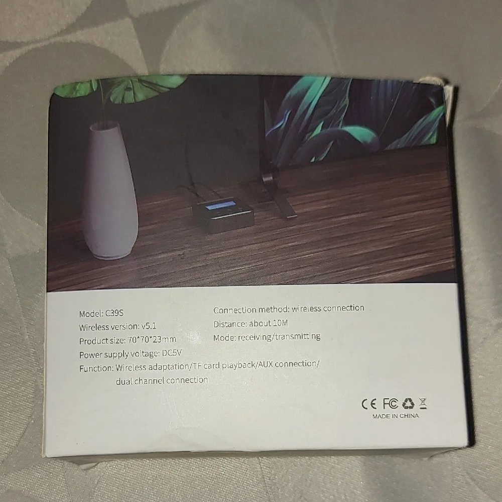 Wireless Audio Adapter with LCD Display - Picture 3 of 4